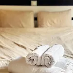 Modernes 2-zimmer-apartment In Der Altstadt Lägenhet *