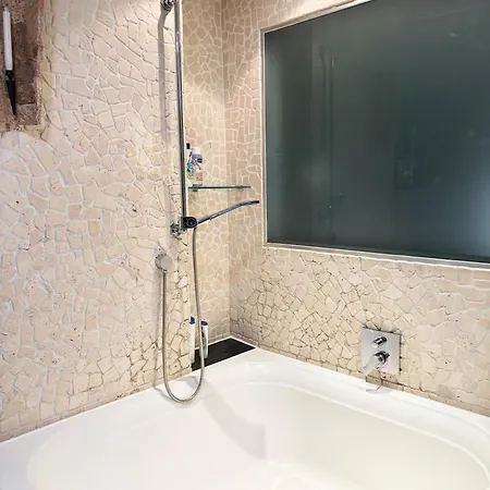 Modernes 2-zimmer-apartment In Der Altstadt * 科布倫茨