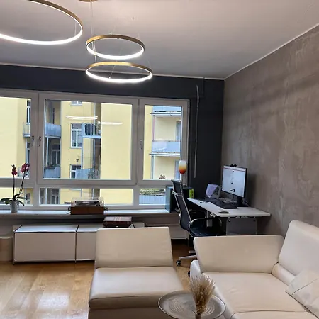 Modernes 2-zimmer-apartment In Der Altstadt *