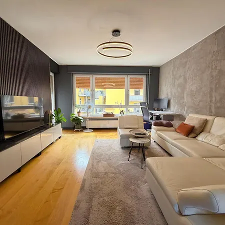 Modernes 2-zimmer-apartment In Der Altstadt 公寓