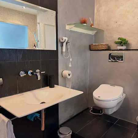 Apartment Modernes 2-zimmer-apartment In Der Altstadt